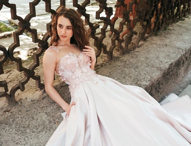 Miss Ekru Gelinlik