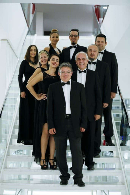 İzmir Show Band Orkestrası