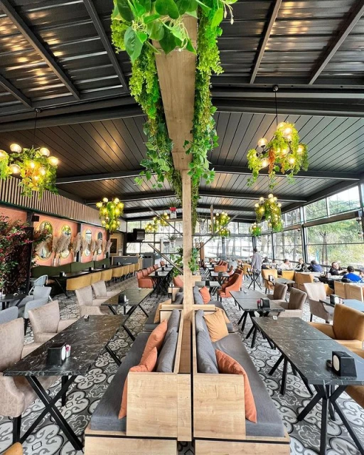 Dolmabahçe Cafe