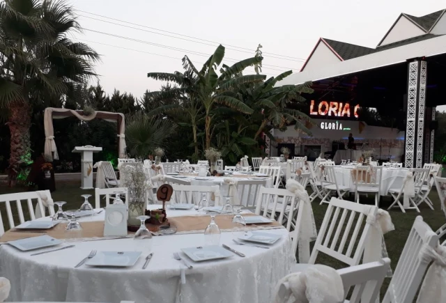 Gloria Garden