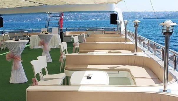 Bosphorus Teknede Düğün ve Davet Organization