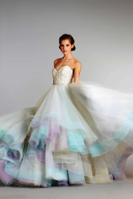 7-lazaro-wedding-dress-ideas