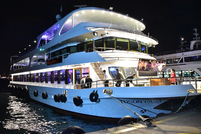 Bosphorus Teknede Düğün ve Davet Organization