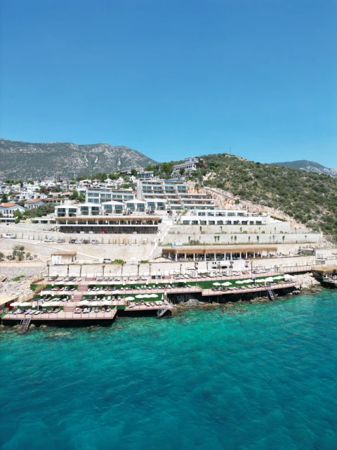 Lures Hotel