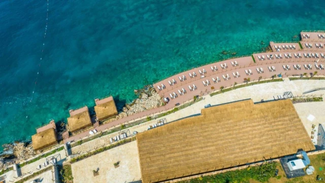 Lures Hotel