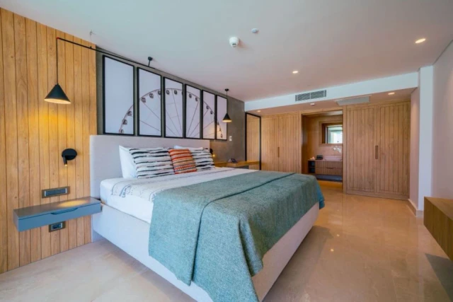 Lures Hotel