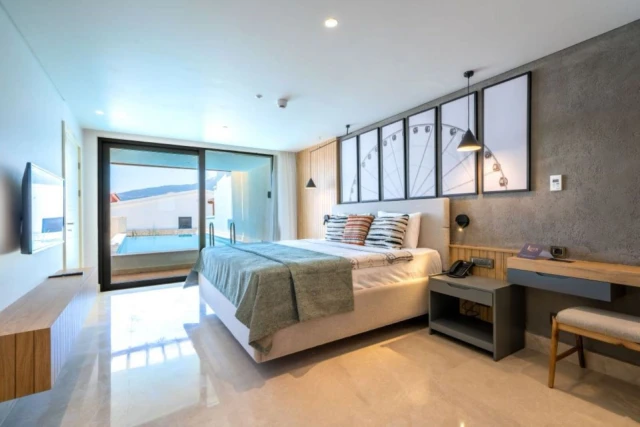 Lures Hotel