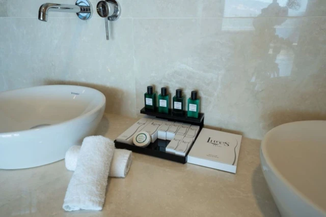 Lures Hotel