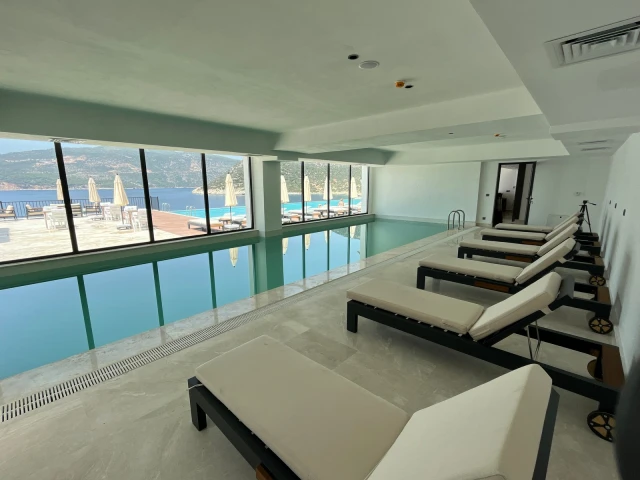 Lures Hotel