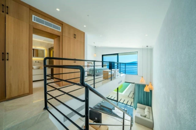 Lures Hotel