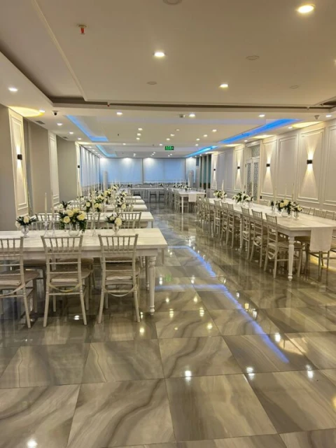 Moon Event Davet