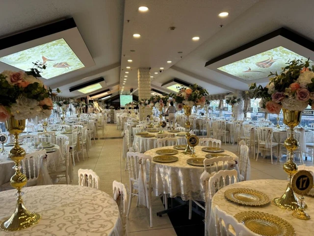 Moda Davet Balo Salonu