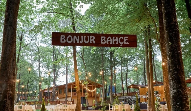 Bonjur Bahçe Davet Alanı