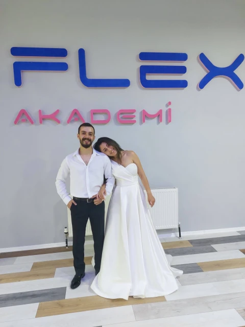 Flex Dans ve Sanat Akademi