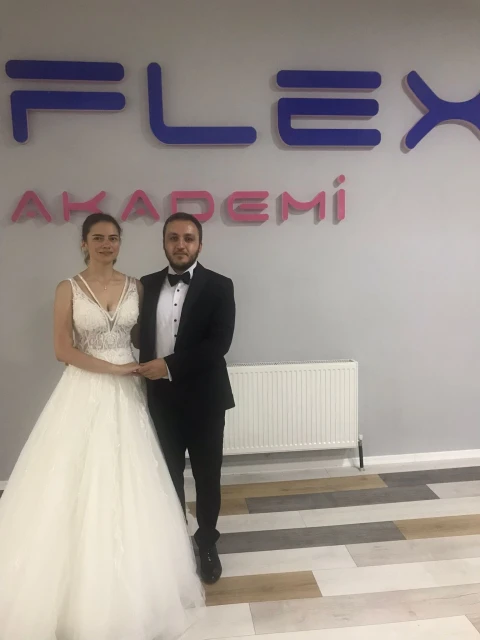 Flex Dans ve Sanat Akademi