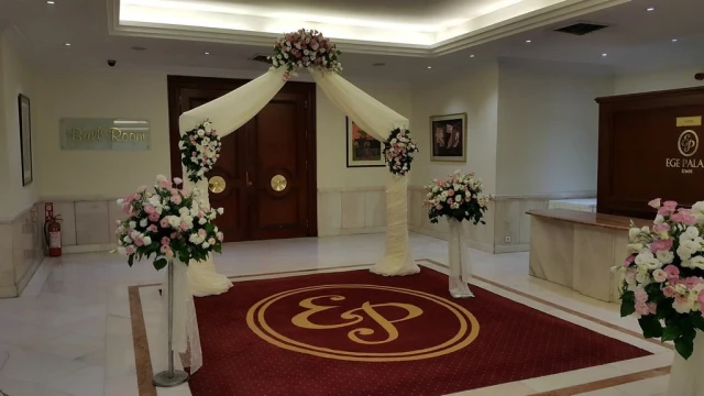 Ege Palas Business Hotel