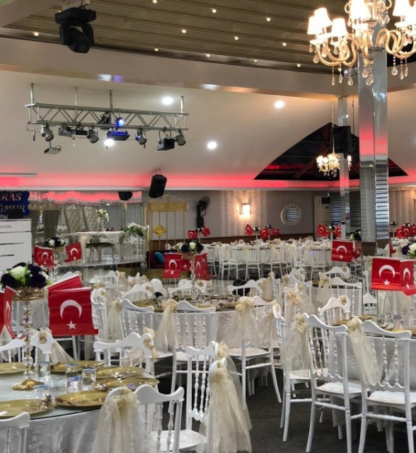 Salon Yağmur