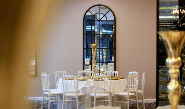 Salon Mudanya by Montania