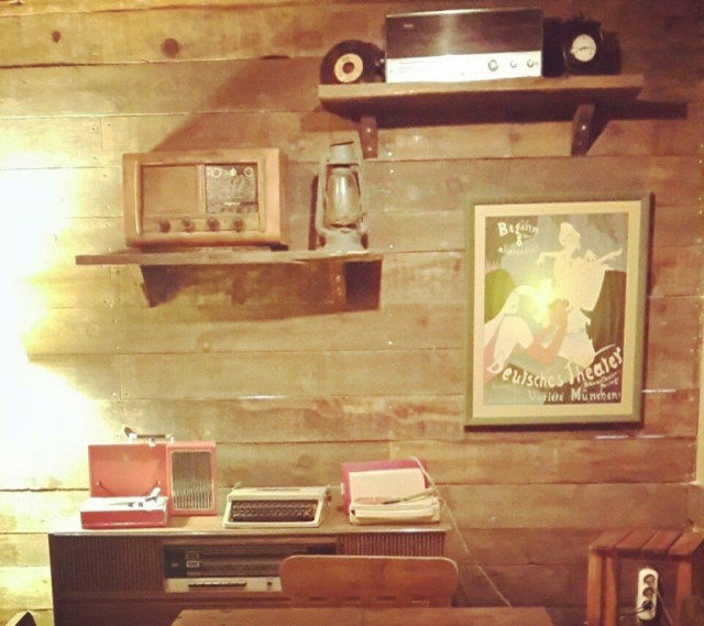 Record Bar