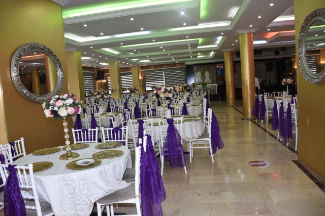 Salon Büklü
