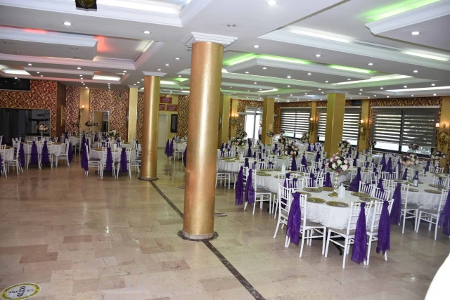 Salon Büklü