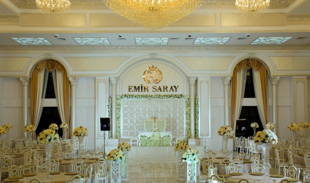 Emir Saray