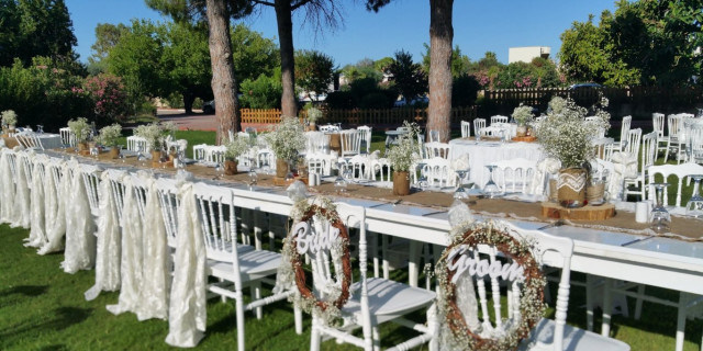 Red & White Wedding