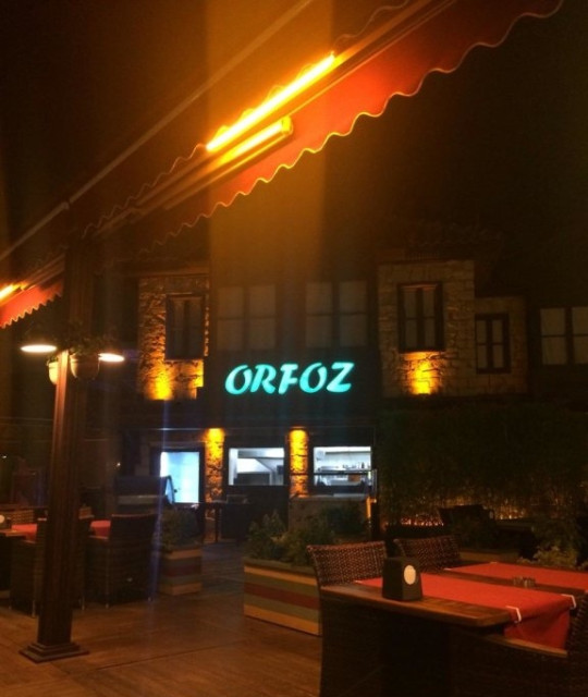 Side Orfoz Restaurant