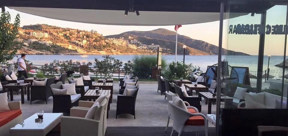 kleo-cafe-bar-0SDLAEz