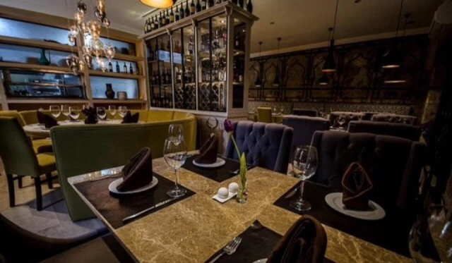 vanilla-lounge-410Vnbq