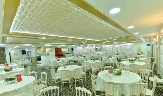 Demir Plaza