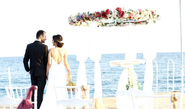 Larena Beach Wedding