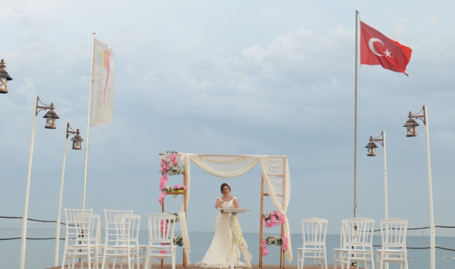 Larena Beach Wedding