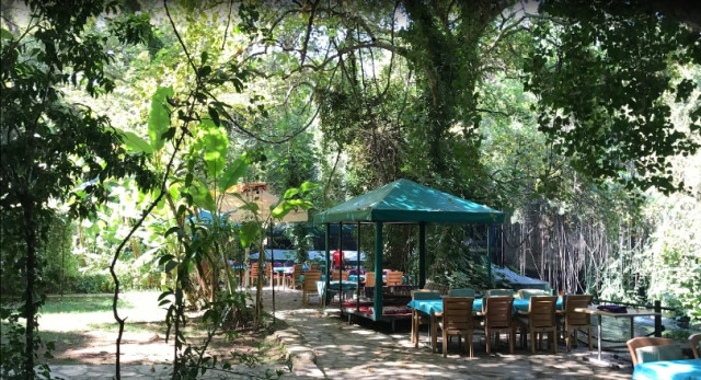 Arkadaş Et ve Balık Restaurant