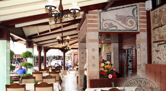 Konak Restaurant & Cafe