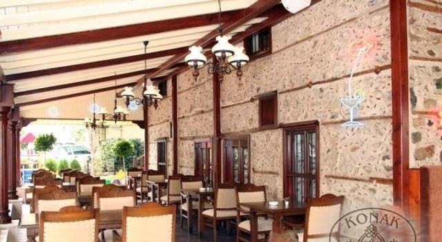 Konak Restaurant & Cafe