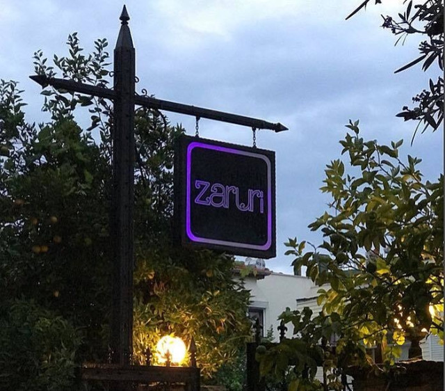 Zaruri Restaurant