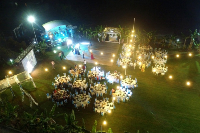 Larena Beach Wedding