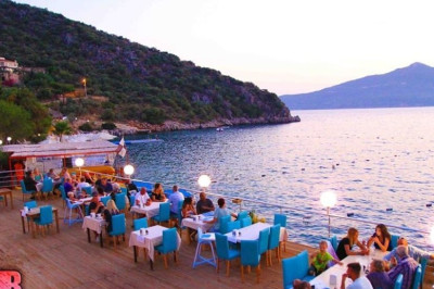 Green Beach Hotel
