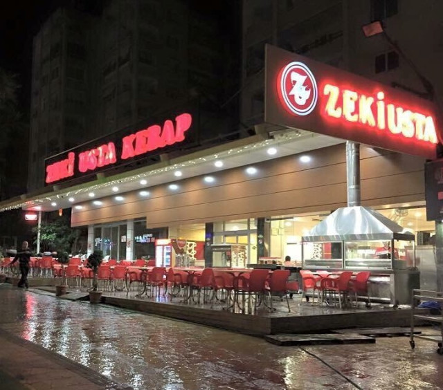 Zeki Usta Kebap Türkmenbaşı Şubesi