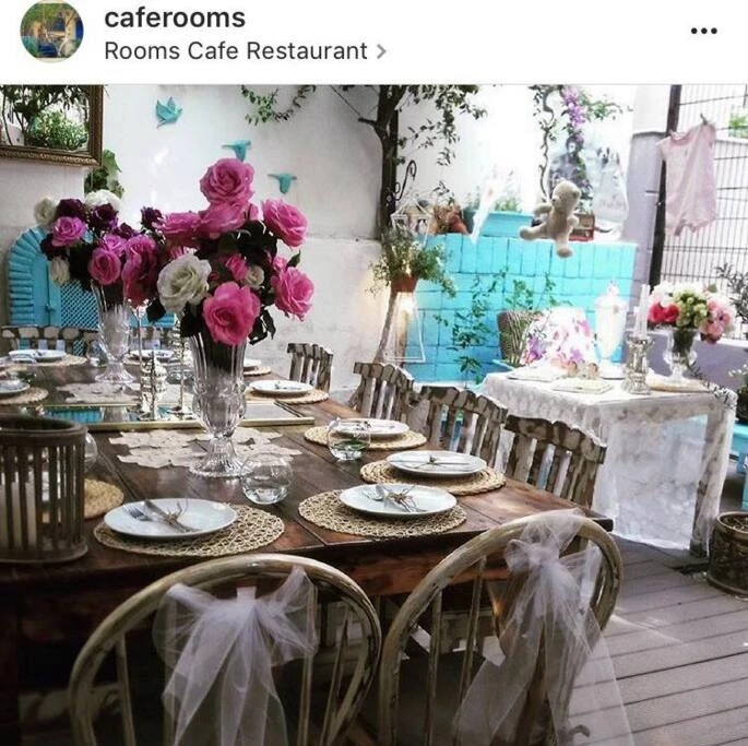 rooms-cafe-restaurant-01Lk8rJ
