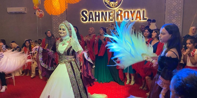 Sahne Royal 