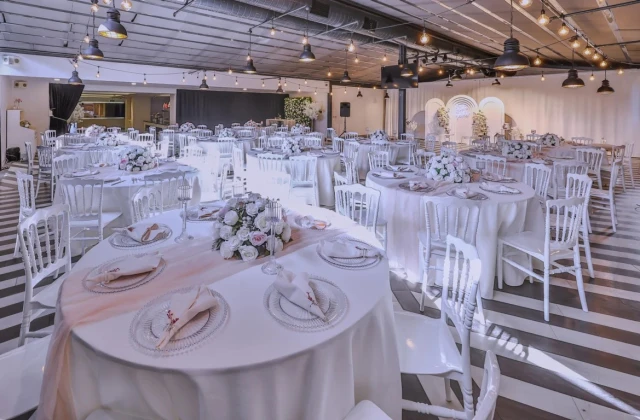 Plus Hotel Bostancı