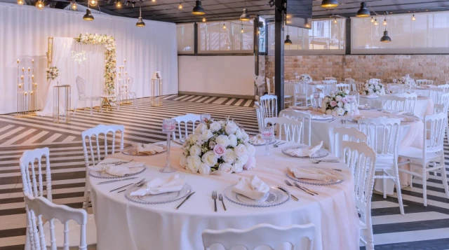 Plus Hotel Bostancı