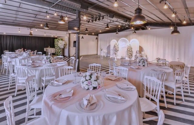 Plus Hotel Bostancı