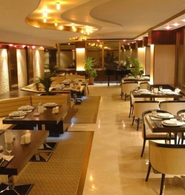 Grand Otel