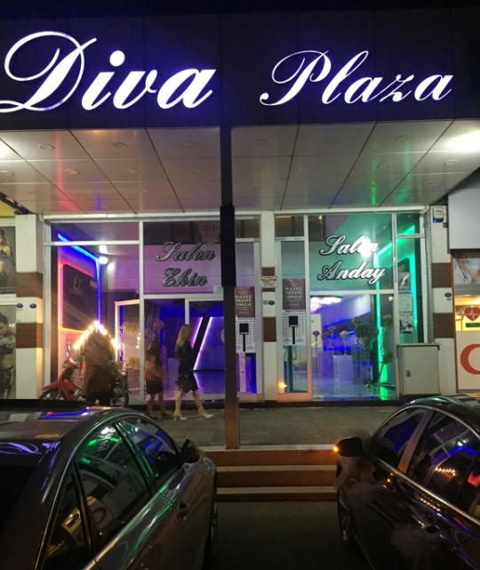 Diva Plaza