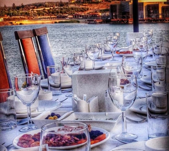 Koyu Mavi Balık Restaurant