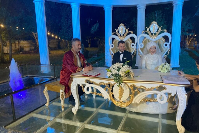 Ela Royal Garden Kır Düğün Salonları