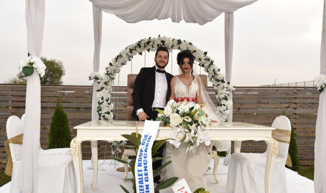 Ela Royal Garden Kır Düğün Salonları